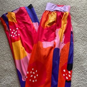 Tie tube top and flowy pant matching set, size small